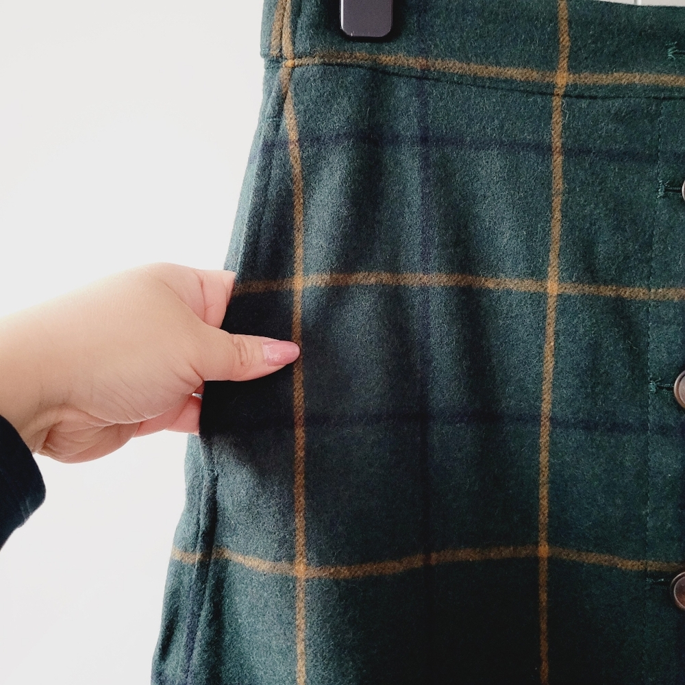 Green Plaid Button-Up Skirt - Picture 5 of 12